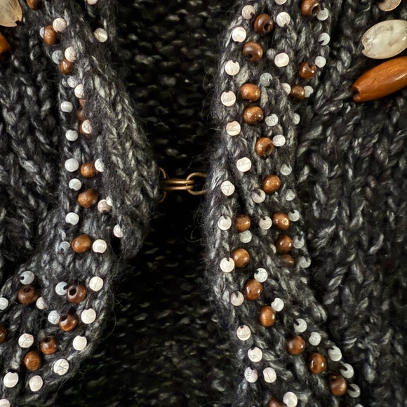 renee c. Gray beaded Mohair Wool Blend Cropped Bell Sleeve Sweater Size L - Picture 8 of 13